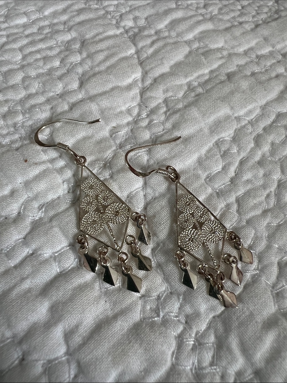 Silver Filigree Dangle Earrings - Elegant Women Jewelry
